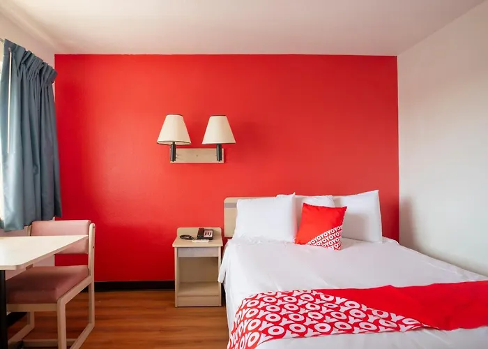 Oyo Hotel 2*